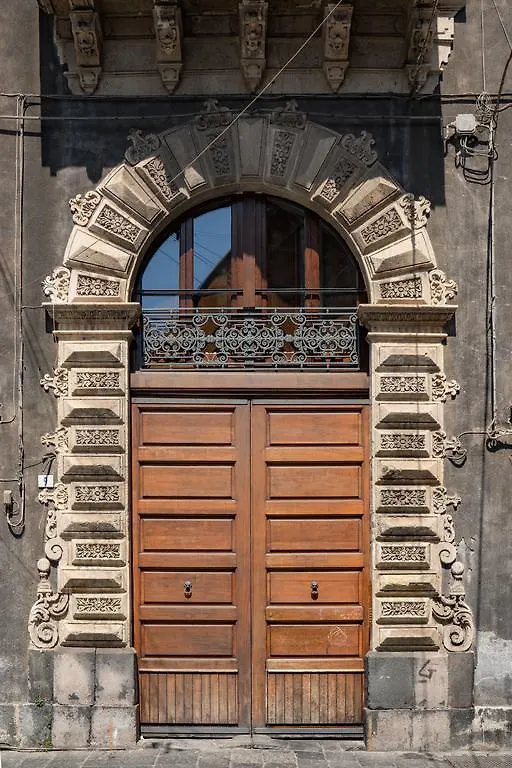 B&B Palazzo Tornabene 카타니아
